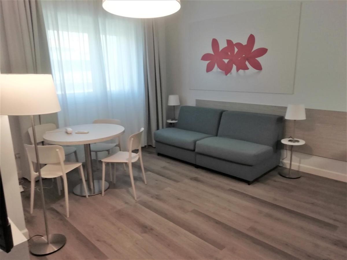 Delta Hotel Apartments San Donato Milanese Exterior foto